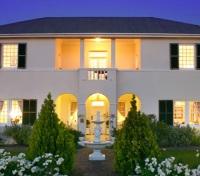 La Fontaine Main House